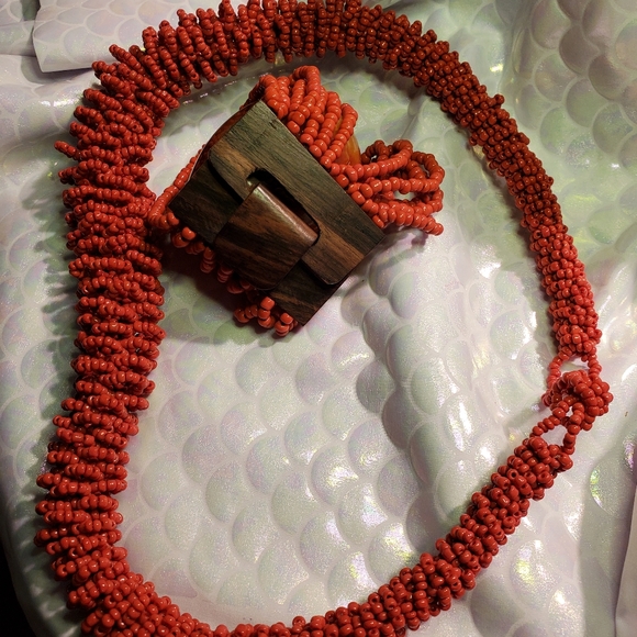 Red Orange Seed Beads Statement Necklace and Bracelet Cuff Set Modern - Picture 4 of 9